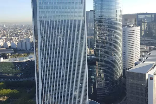 Mise au point et remises à niveau du désenfumage – Tour Granite, La Défense image 2